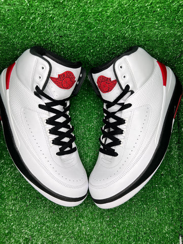 Size 9.5 Air Jordan 2 Retro Chicago